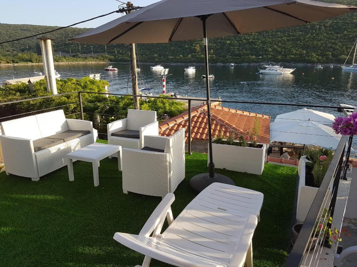 Ferienwohnung Waterfront Townhouse Sunset View With Garage Bigovo Exterior foto